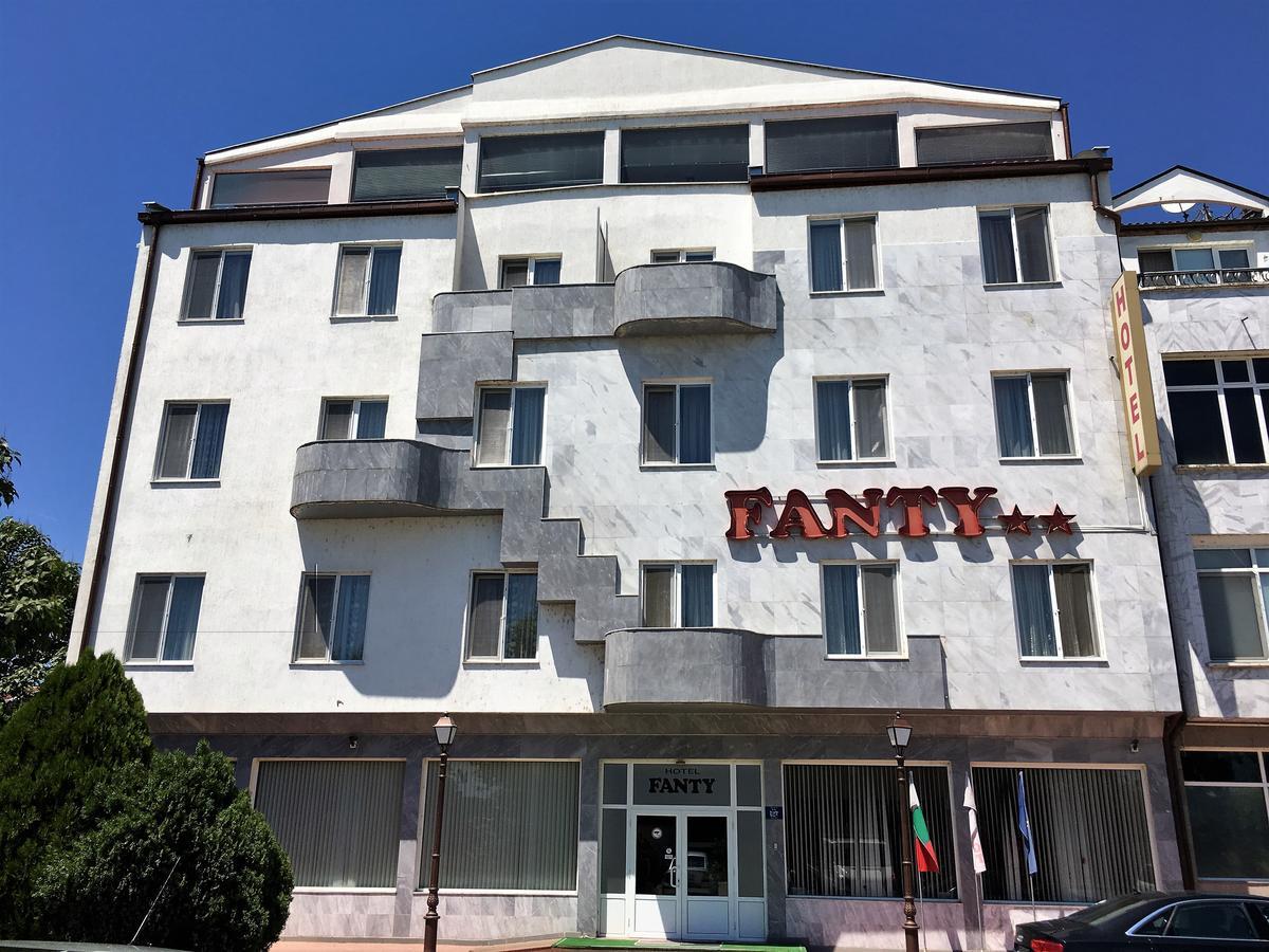 Danubian Hotel วีดิน ภายนอก รูปภาพ