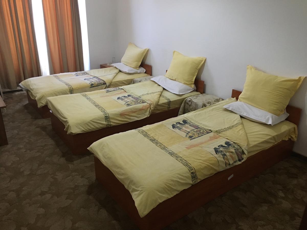 Danubian Hotel วีดิน ภายนอก รูปภาพ